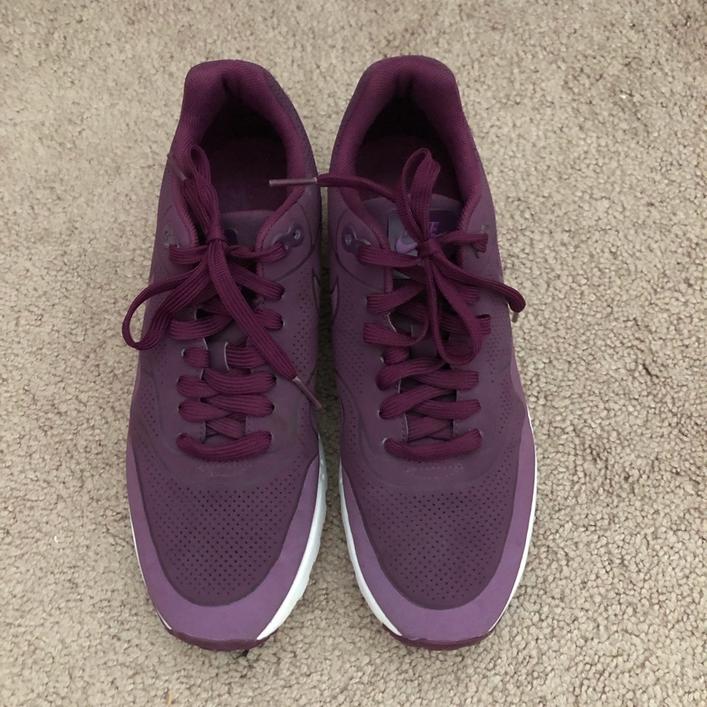 Nike air max, barely worn